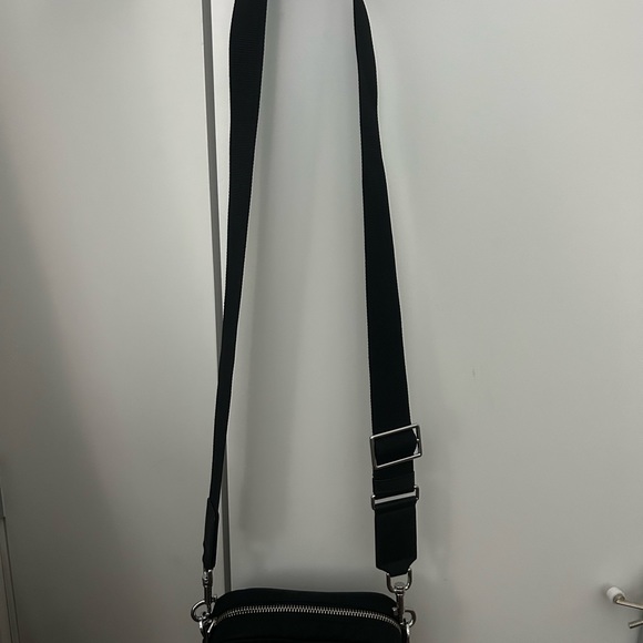 Tory Burch Mini Piper Camera Bag - Picture 5 of 5